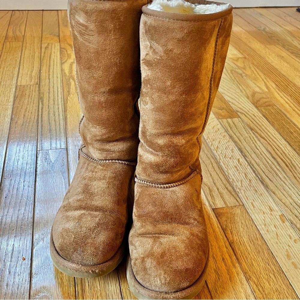 Classic Tall Ugg Boots Chestnut, size 9